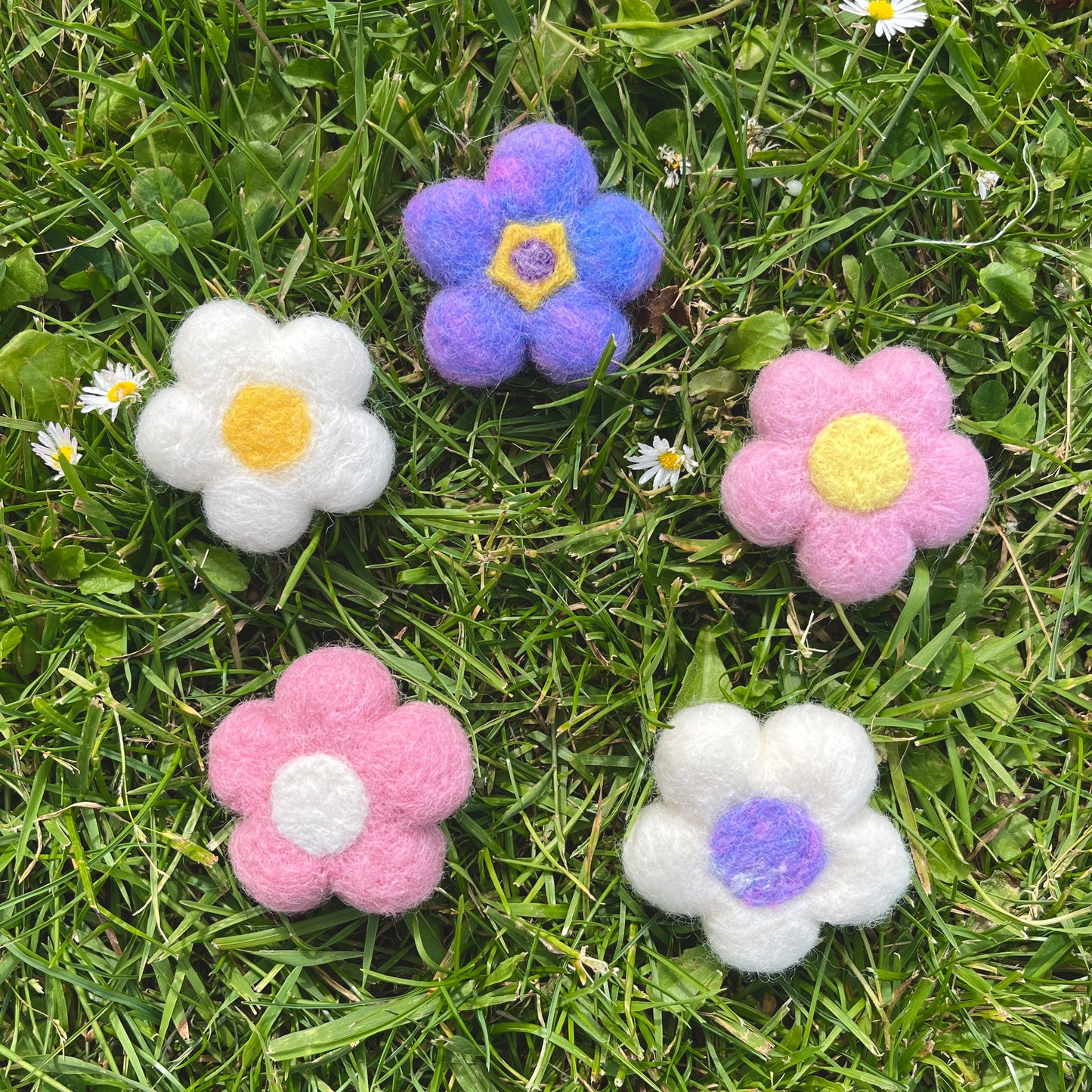 Felted Flower Magnet - Zealous Felting Collab